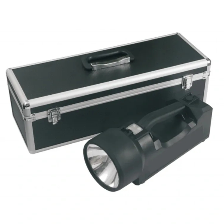 Ki sa yo dwe peye atansyon a lè w ap itilize yon Portable Xenon Searchlight